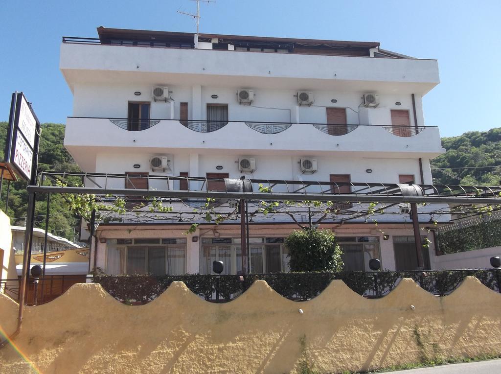 Hotel Il Vulcano Тропея Экстерьер фото